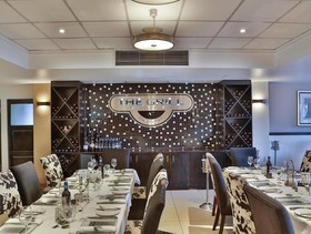 Silverbirch @ Birchwood Hotel