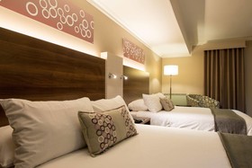 Silverbirch @ Birchwood Hotel