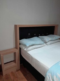 Slumberlake Guest House