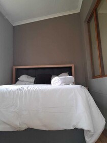 Slumberlake Guest House