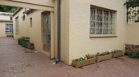 Suburbian Lodge
