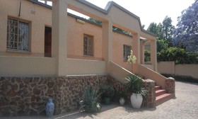 Suburbian Lodge