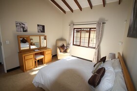 Wilde Cottage On Elder