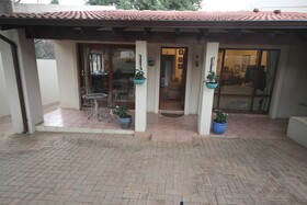 Wilde Cottage On Elder