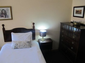 Aero Guest Lodge