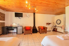 Airport Game Lodge