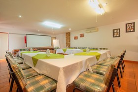 Airport Game Lodge