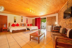 Airport Game Lodge