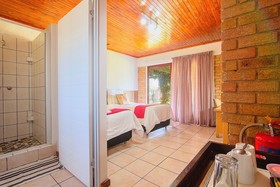 Airport Game Lodge