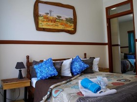 Airport Inn Bed and Breakfast