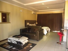 Croydon Hotel