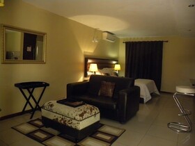 Croydon Hotel