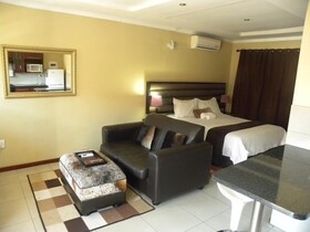 Croydon Hotel