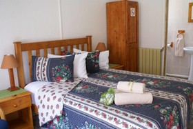 Emerald Backpackers