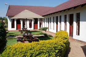 Journey's Inn Africa Guest Lodge