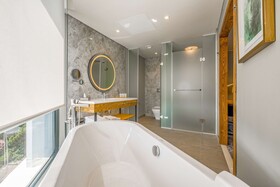 Radisson Hotel & Convention Centre Johannesburg, O.R. Tambo