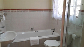Sugar Rose Guesthouse - Kempton Park B&B