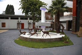 Travetel Or Tambo Airport Hotel