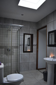 Zora Guesthouse And Spa