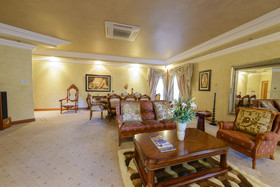 Equestrian Royal Hotel Boutique & Spa