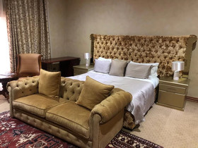 Equestrian Royal Hotel Boutique & Spa
