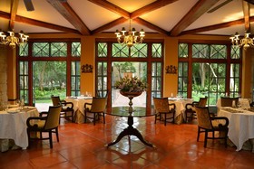 De Hoek Country Hotel