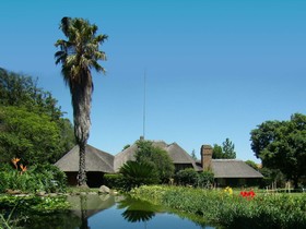 African Footprints Lodge