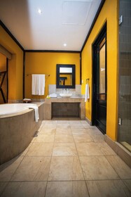 Riverstone Lodge