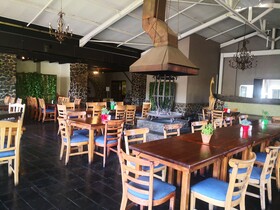 Riverstone Lodge