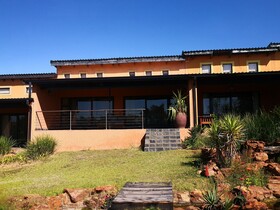 Riverstone Lodge