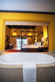 Riverstone Lodge