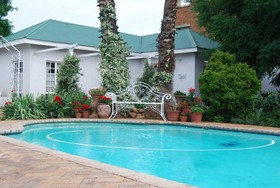 A Tapestry Garden Guest House