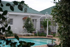 A Tapestry Garden Guest House