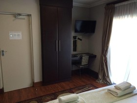 314 On Clark Guest House