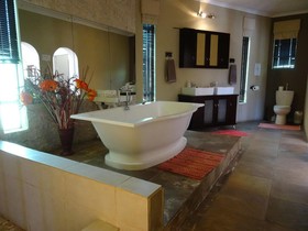 Abafazi Guest House