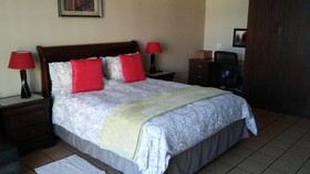 Abafazi Guest House