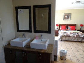 Abafazi Guest House