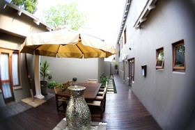 About Guest Lodge