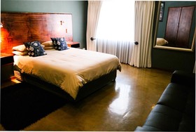 About Guest Lodge
