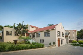 African Penguin Guesthouse & Conference