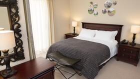 African Penguin Guesthouse & Conference