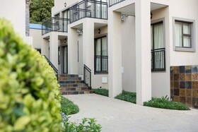 African Penguin Guesthouse & Conference