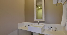 ANEW Hotel Hatfield