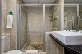 ANEW Hotel Hatfield