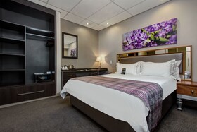 ANEW Hotel Hatfield