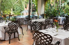 Sierra Burgers Park Hotel