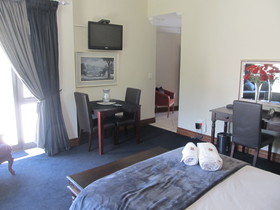 Casa Flora Guesthouse