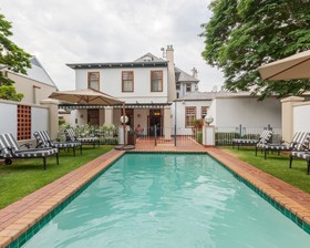 Courtyard Hotel Arcadia