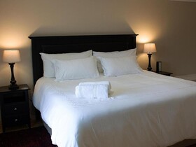 Cussonia Country Home