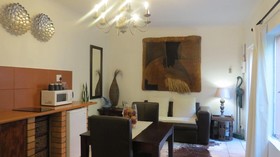 Dinkwe Lodge & Guest House